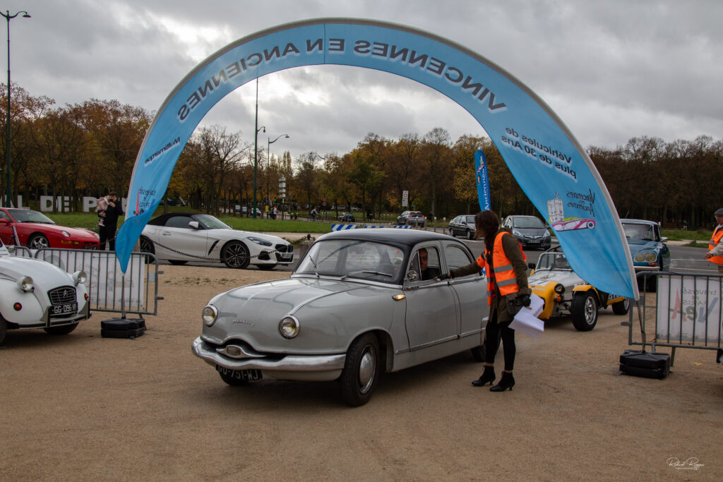 Entrée du Parvis du Château de Vincennes